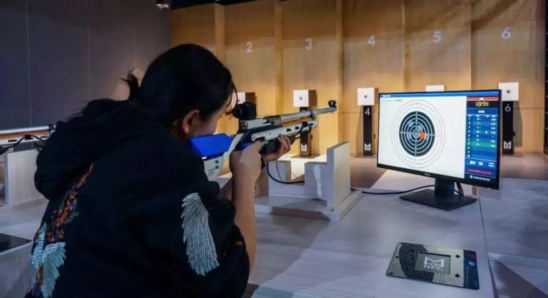 模拟足球体育馆设备