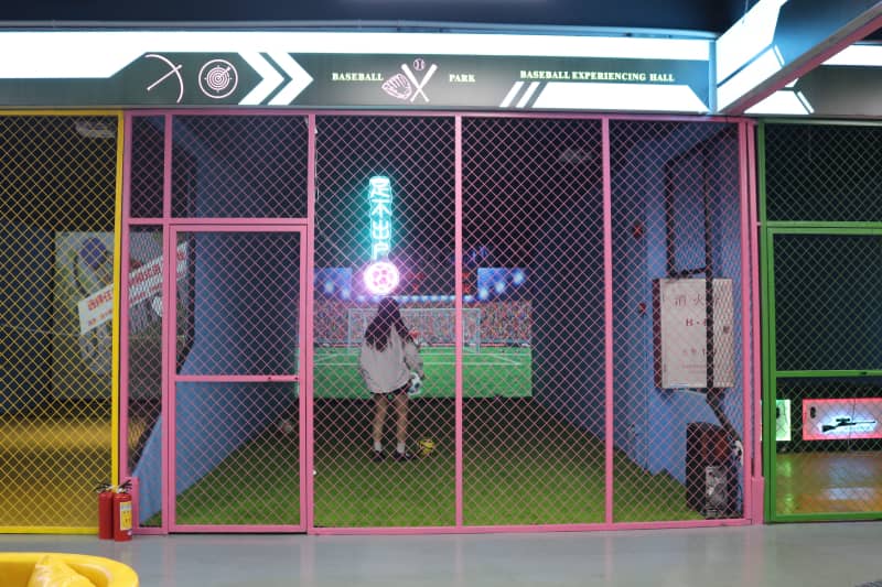 室内互动乒乓球训练馆设备