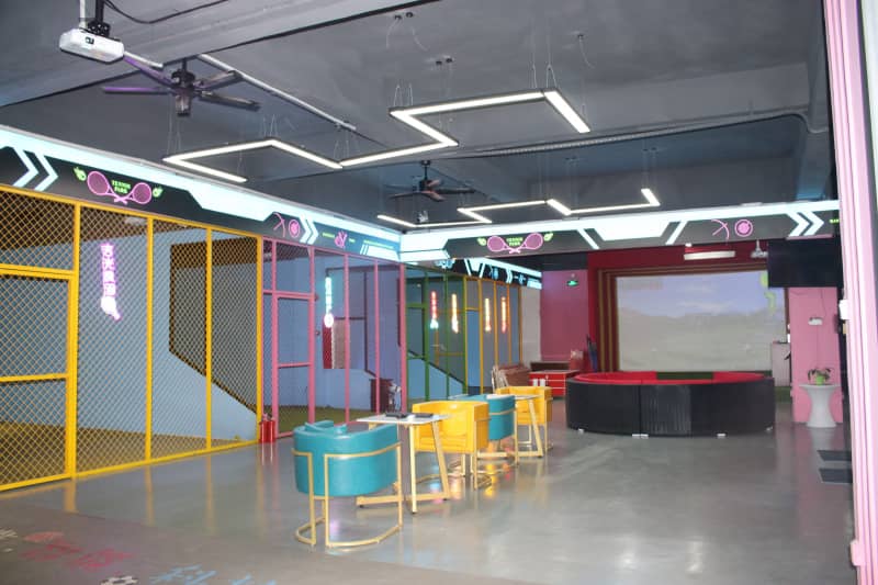 室内智能模拟网球体育馆